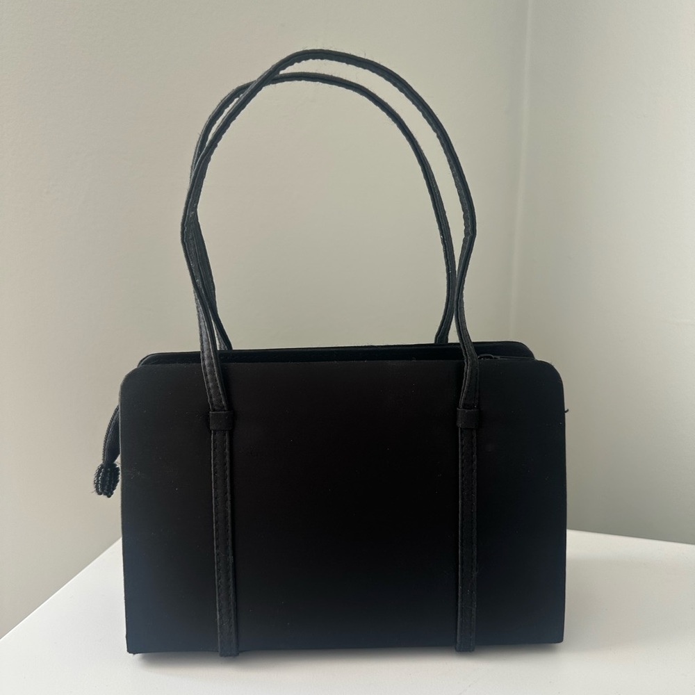 La Regale Elegant Black Mini Bag - Picture 10 of 10